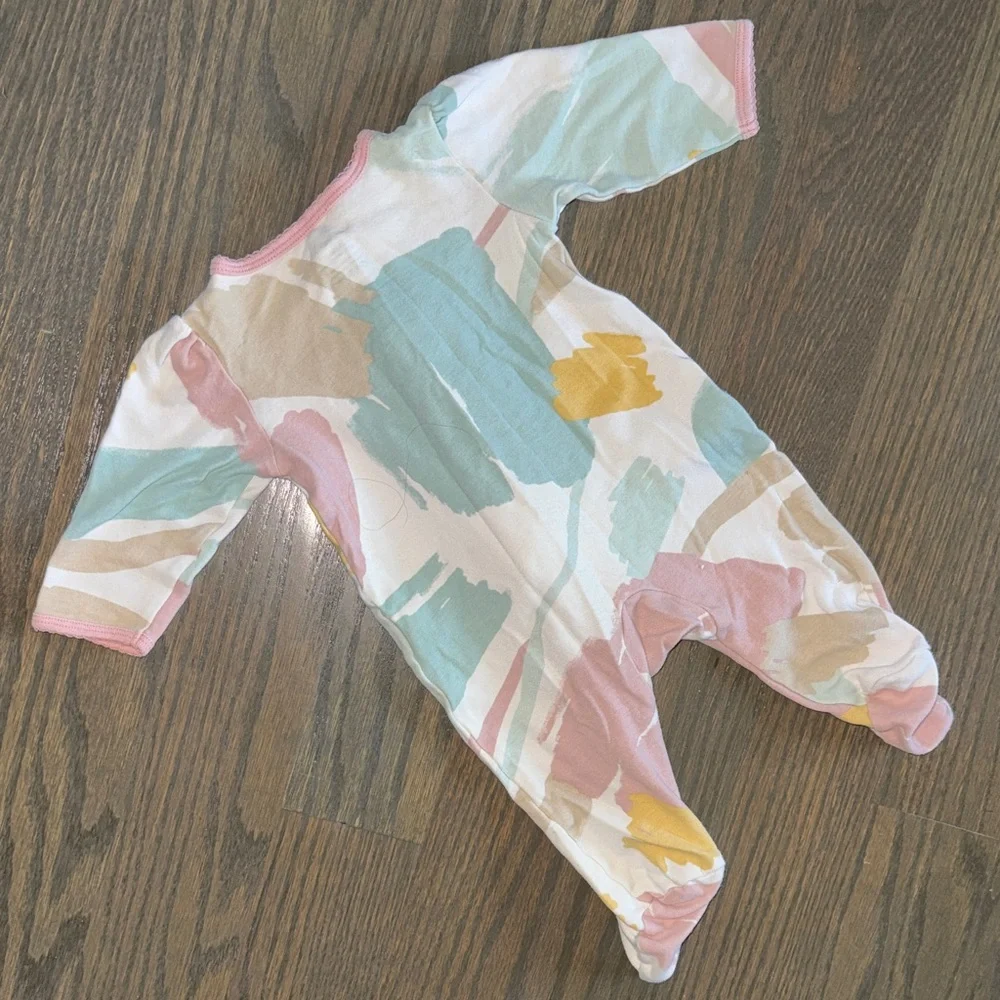 Carter’s Pastel 2-Way Zip Sleep & Play Pajamas | 3 Months